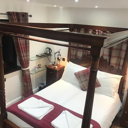 Hot Tub Hide Away Near Alton Towers Staffordshire Hotel Cheddleton ภายนอก รูปภาพ