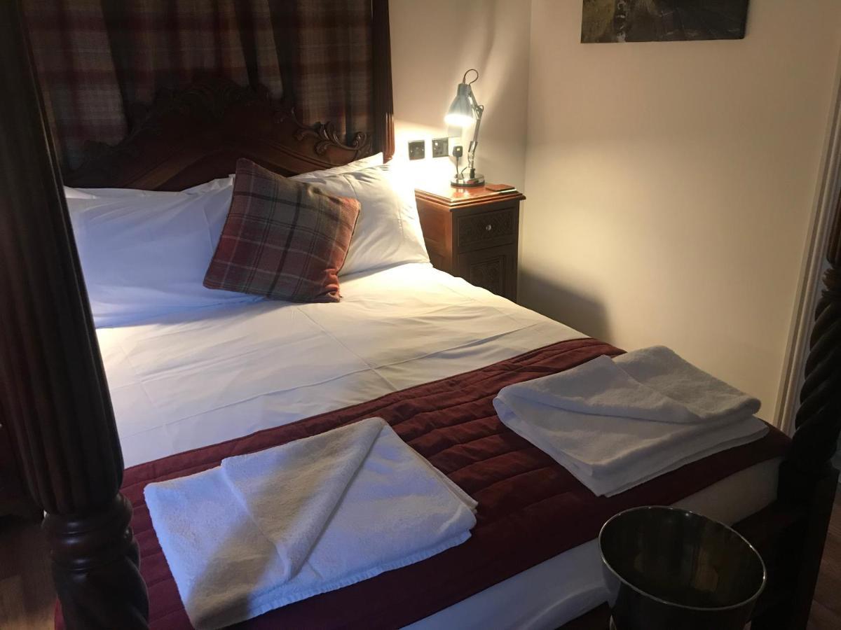 Hot Tub Hide Away Near Alton Towers Staffordshire Hotel Cheddleton ภายนอก รูปภาพ