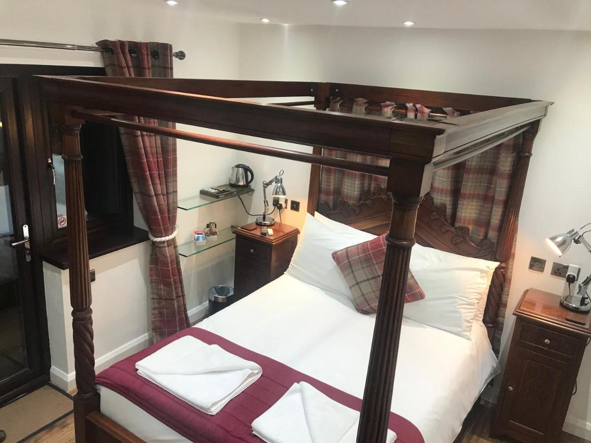Hot Tub Hide Away Near Alton Towers Staffordshire Hotel Cheddleton ภายนอก รูปภาพ